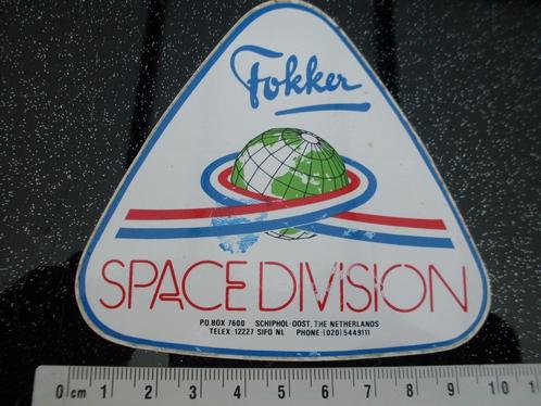 sticker Fokker space division logo, Verzamelen, Stickers, Zo goed als nieuw, Bedrijf of Vereniging, Verzenden