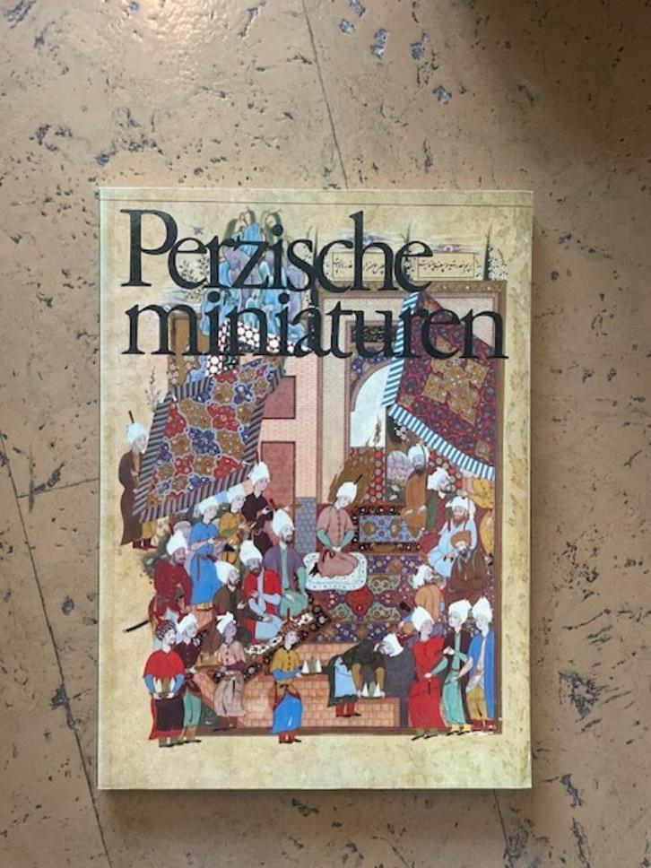 Perzische Miniaturen, Boeken, Kunst en Cultuur | Beeldend, Zo goed als nieuw, Schilder- en Tekenkunst, Ophalen of Verzenden