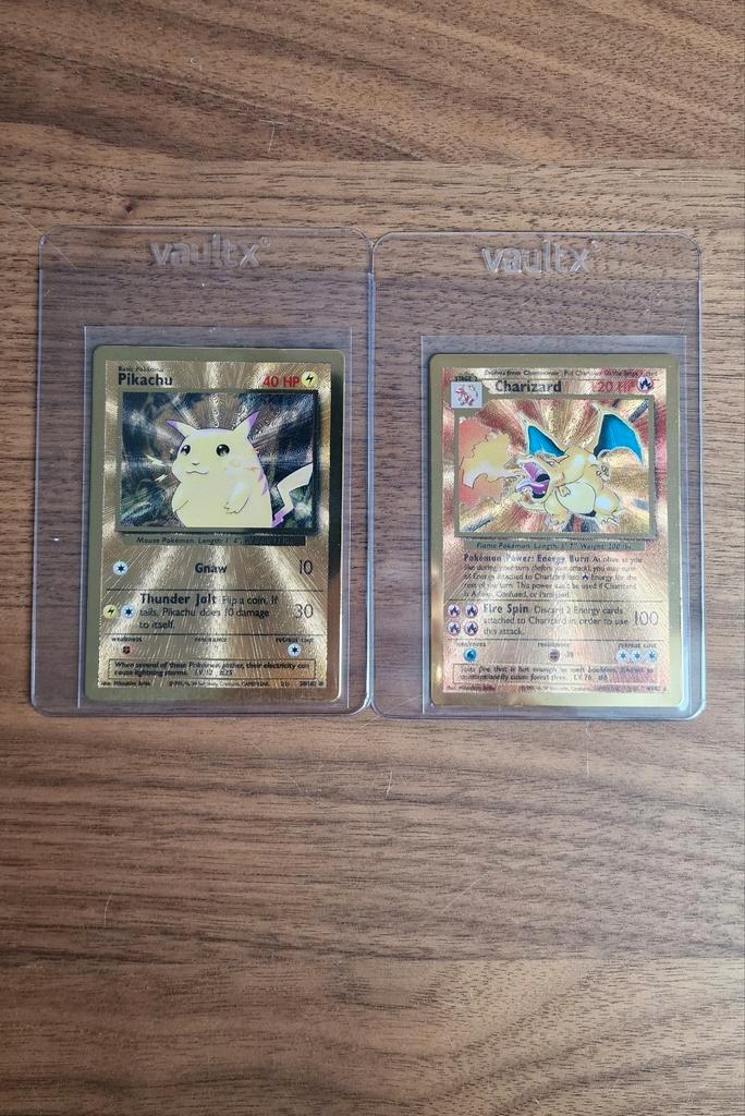 Metal Charizard & Pikachu Celebrations Ultra-premium 2021, Hobby en Vrije tijd, Verzamelkaartspellen | Pokémon, Nieuw, Meerdere kaarten