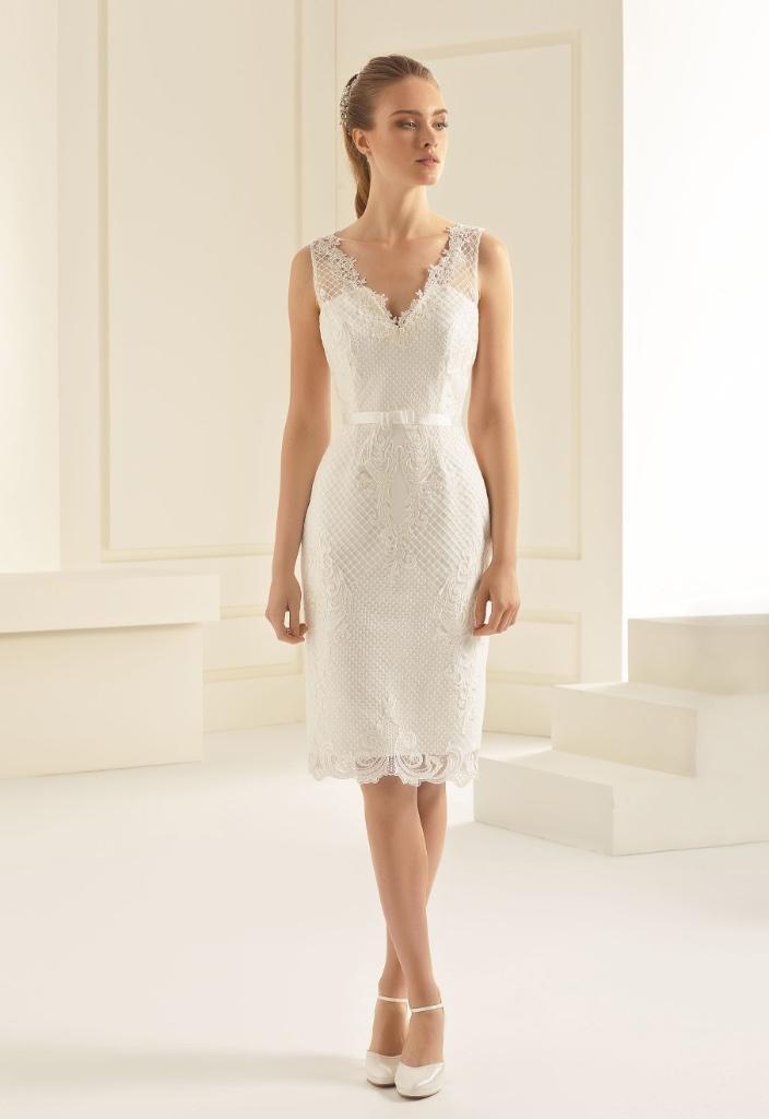 Prachtige ivoorkleurige Bianco Evento trouwjurk maat 36/38, Kleding | Dames, Trouwkleding en Trouwaccessoires, Nieuw, Trouwjurk