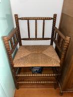 Antiek /brocante houten stoeltje met rieten zitting, Huis en Inrichting, Stoelen, Ophalen, Gebruikt, Bruin, Eén