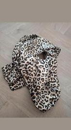 Zomer Sjaal panter print Nieuw!, Kleding | Dames, Mutsen, Sjaals en Handschoenen, Ophalen of Verzenden, Zo goed als nieuw, Maat 46/48 (XL) of groter
