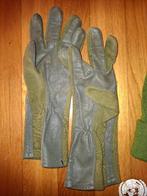 Piloten Handschoenen, Baret, en wat Emblemen, Ophalen of Verzenden, Landmacht, Nederland, Embleem of Badge