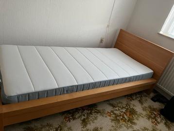 GRATIS Ikea Malm bed nieuw matras - afbeelding 1
