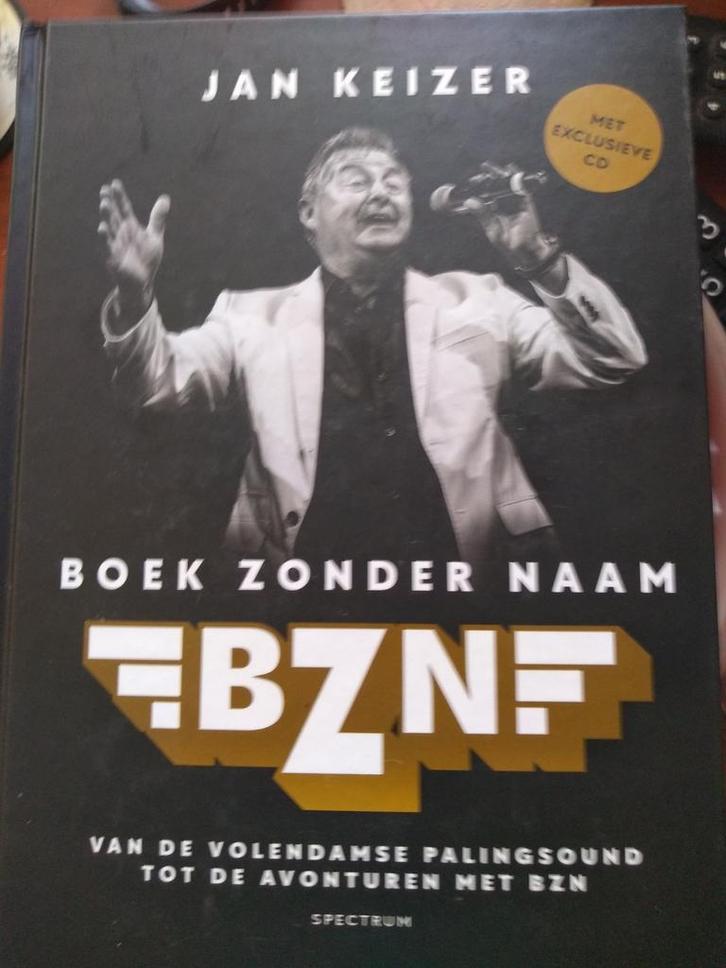 Jan Keizer - Boek Zonder Naam, Boeken, Biografieën, Zo goed als nieuw, Film, Tv en Media, Ophalen of Verzenden