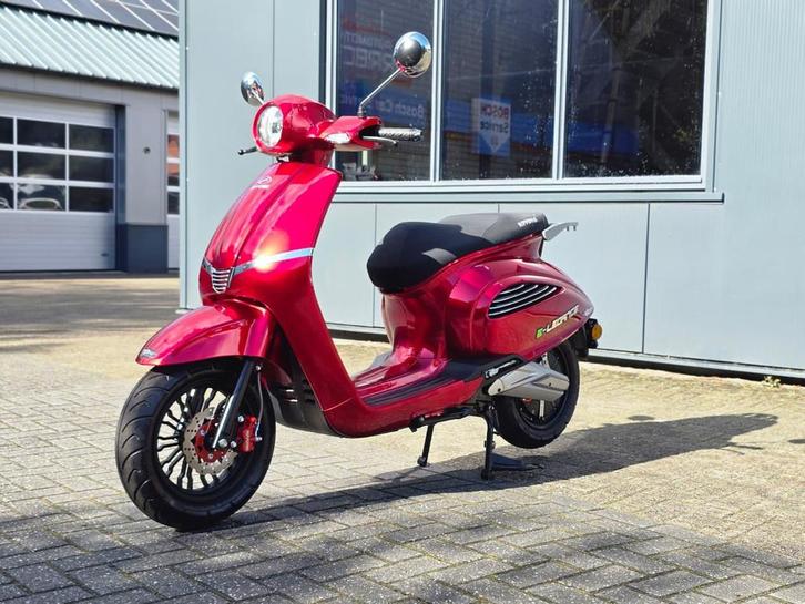 Nipponia Bromscooter Elektrisch ELegance F19 (DEMO), Fietsen en Brommers, Brommers | Overige merken, Gebruikt