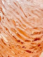 Vintage Italiaanse badschuimfles van gedraaid rosalineglas, Antiek en Kunst, Ophalen of Verzenden