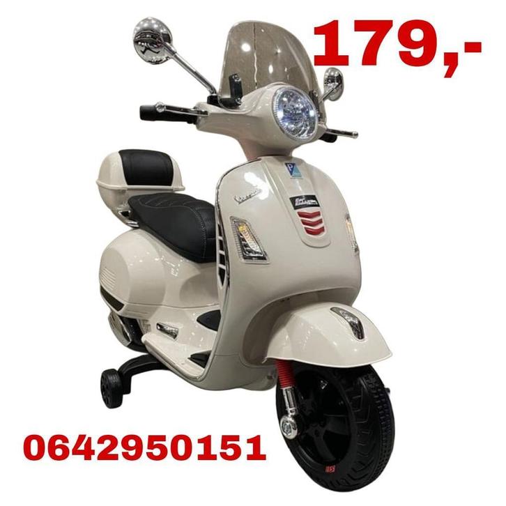 Witte Vespa GTS Kinderscooter | 12V & Elektrisch, Kinderen en Baby's, Speelgoed | Buiten | Accuvoertuigen, Nieuw, Ophalen of Verzenden