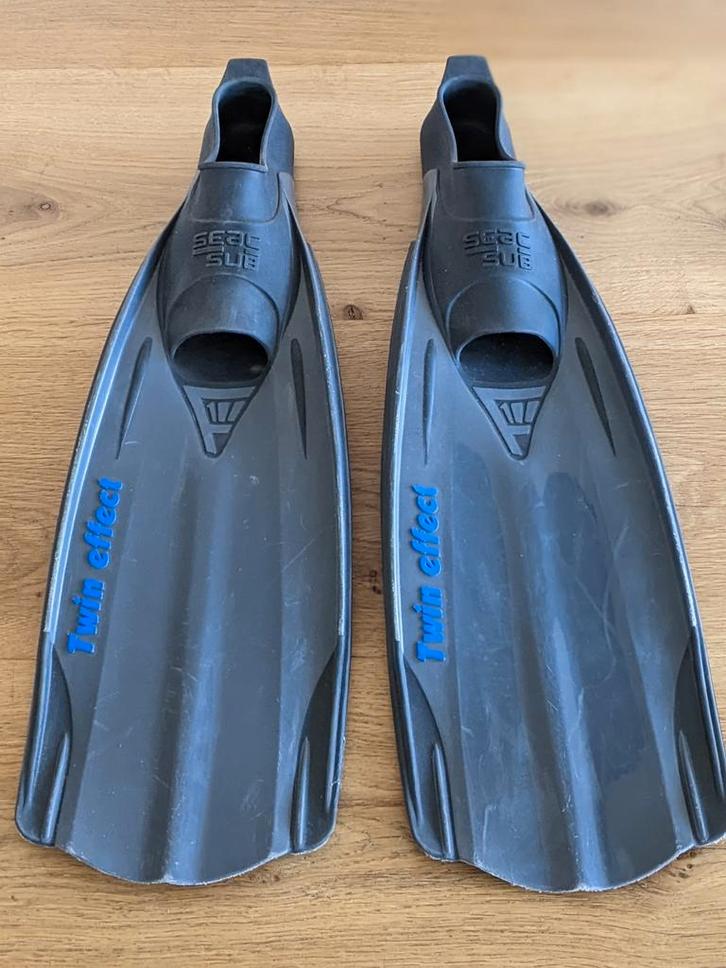 Flippers of zwemvliezen  of snorkelvinnen maat 39, Watersport en Boten, Snorkelen, Gebruikt, Snorkelvinnen, Ophalen of Verzenden