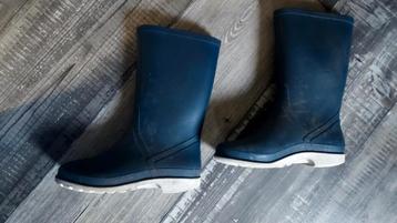 Regenlaarzen maat 33 beschikbaar voor biedingen