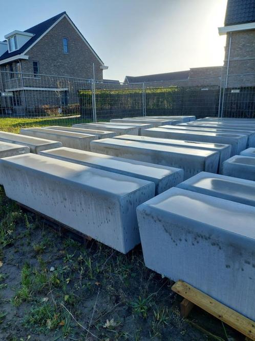 Betonnen zitelementen (parkband) type Solid, Huis en Inrichting, Woonaccessoires | Zuilen en Pilaren, Nieuw, Ophalen of Verzenden