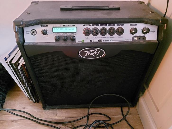 peavey vypyr vip 3 met sanpera voetpedaal.RUILEN., Muziek en Instrumenten, Versterkers | Bas en Gitaar, Gebruikt, Ophalen