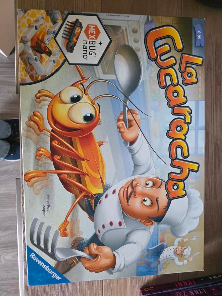 La Cucaracha Bordspel - Vang de kakkerlak!, Hobby en Vrije tijd, Gezelschapsspellen | Bordspellen, Zo goed als nieuw, Drie of vier spelers