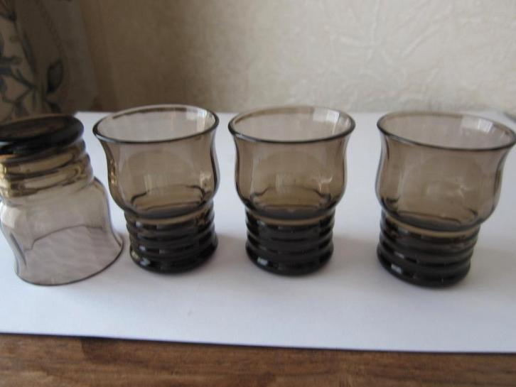 Vier verrerie Doyen fumi glas borrelglaasjes - jaren 30, Antiek en Kunst, Antiek | Glas en Kristal, Verzenden