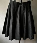 zwarte wijde rok faux leather, S, Kleding | Dames, Rokken, Zwart, Ophalen of Verzenden, Maat 36 (S), Gedragen