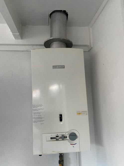 Geiser voor keuken en douche met veel warm water, Doe-het-zelf en Verbouw, Geisers en Boilers, Zo goed als nieuw, Geiser, Minder dan 20 liter