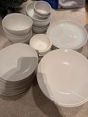 Wit Servies - Borden & Kommen - 38 stuks beschikbaar voor biedingen