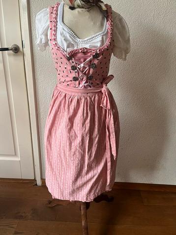Vintage Dirndl van Skandal in maat 38 met schort beschikbaar voor biedingen