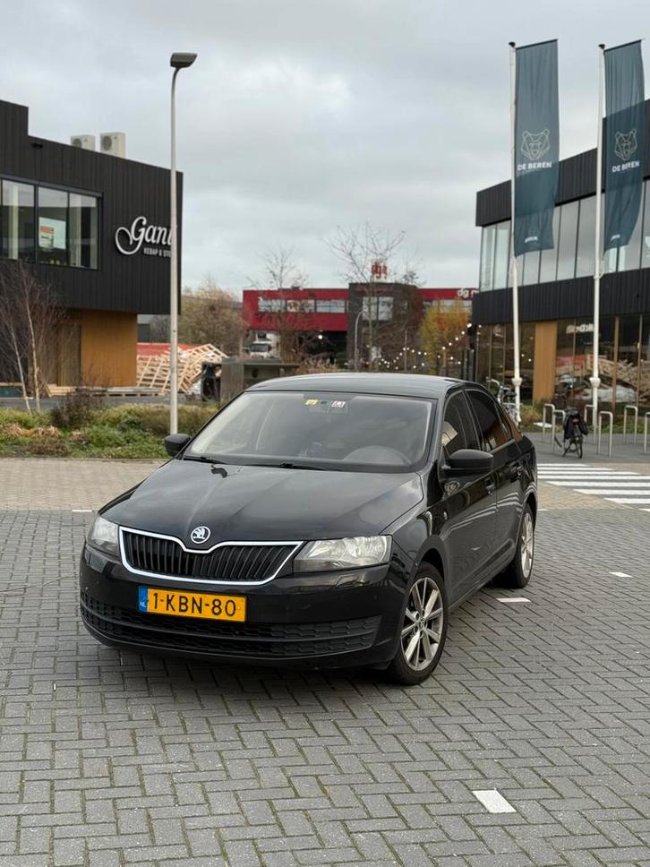 Skoda Rapid 1.2 TSI 63KW 2013 Zwart, Auto's, Skoda, Particulier, Rapid, Benzine, A, Hatchback, Handgeschakeld, Origineel Nederlands