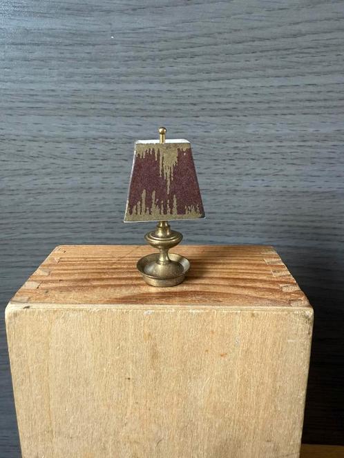 Petite princess lamp - hxb 5.5x2.6cm - metaal + kunststof, Verzamelen, Poppenhuizen en Toebehoren, Zo goed als nieuw, Poppenhuis