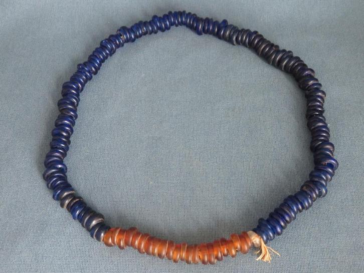 Slaven kralenketting in blauw en bruin glas - 18e - 19e eeuw, Sieraden, Tassen en Uiterlijk, Antieke sieraden, Ketting, Overige materialen