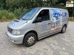 Mercedes-Benz Vito 112 CDI DC AIRCO, Auto's, Bestelauto's, Voorwielaandrijving, Stof, Zwart, 4 cilinders
