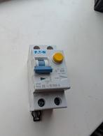 Eaton PKNM-20/1N/B/03-A-MW AARDLEKAUTOMAAT 20A 300Ma B, Hobby en Vrije tijd, Elektronica-componenten, Ophalen of Verzenden, Zo goed als nieuw