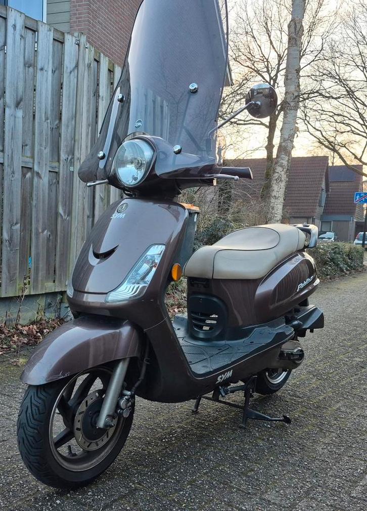 Sym Fiddle Snorscooter ALLE INRUIL MOGELIJK, Fietsen en Brommers, Scooters | SYM, Zo goed als nieuw, Fiddle, Benzine, Ophalen