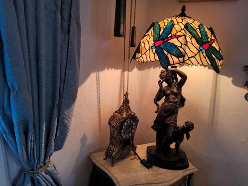Unieke tiffany tafel lamp, Huis en Inrichting, Lampen | Tafellampen, 75 cm of meer, Glas, Ophalen