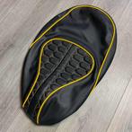 UITVERKOOP! Zadelhoes Vespa Sprint geel audi rs custom, Info@jynkx.com, Jynkx, Nieuw, Ophalen of Verzenden