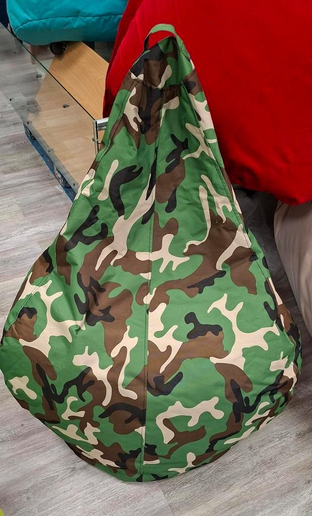 Zitzak,zit zakken,lounge stoel,green bean, Huis en Inrichting, Zitzakken, Zo goed als nieuw, Groen, Ophalen