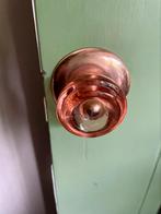 4 roze deurknoppen van glas en koper/metaal 2 grote 2 kleine, Huis en Inrichting, Kasten | Overige, Ophalen of Verzenden, Gebruikt
