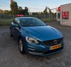 Volvo V60 T3 | 150pk | Dealer onderhouden, Voorwielaandrijving, 1596 cc, 74 €/maand, 4 cilinders