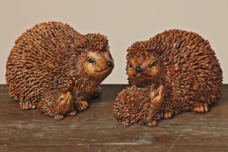 Leuk beeld : Egel met jong, kind, bruin, Herfstdecoratie, Tuin en Terras, Tuinbeelden, Nieuw, Dierenbeeld, Kunststof, Ophalen of Verzenden