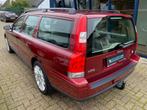 Volvo V70 2.5 T Kinetic 210PK Youngtimer, Voorwielaandrijving, Gebruikt, Beige, Leder en Stof