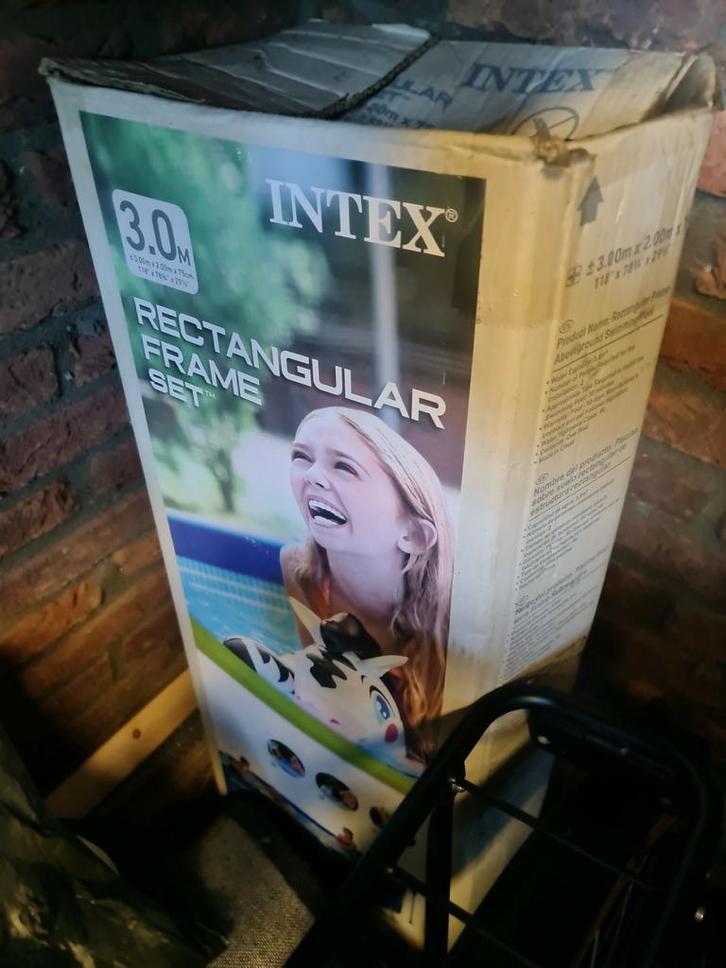 2x Intex zwembad incl alle toebehoren., Tuin en Terras, Zwembad-toebehoren, Gebruikt, Afdekzeil, Ophalen