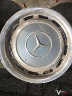 Mercedes w114 w115 w123 wieldoppen, Auto diversen, Wieldoppen, Ophalen of Verzenden, Gebruikt