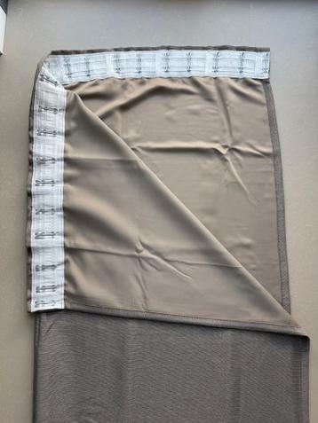 4x IKEA verduisterende gordijnen – 145 x 300 cm - grijsbruin - afbeelding 1