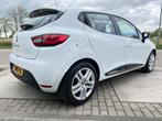 Renault Clio 0.9 TCe / Airco / Cruise / DAB / L € 9.950,00, Auto's, Renault, Nieuw, 47 €/maand, Origineel Nederlands, 5 stoelen