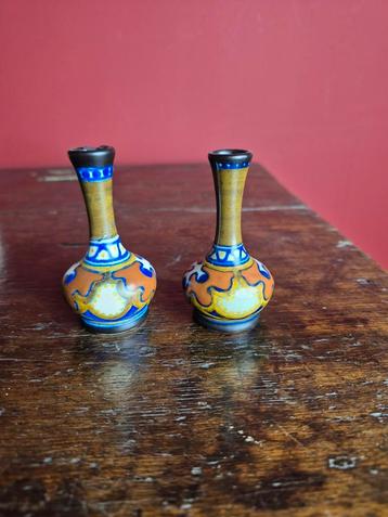 2 Plateel Zuid-Holland mini vaasjes, bibelots beschikbaar voor biedingen