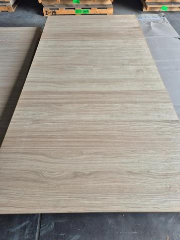 Multiplex platen met echt eiken fineer 248 x 124 x 2 ( 251 ) beschikbaar voor biedingen