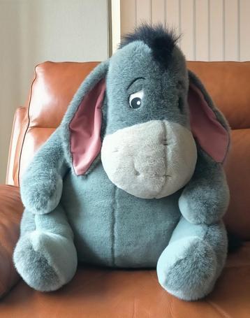 Zeer mooie grote Eeyore knuffel Disneystore beschikbaar voor biedingen