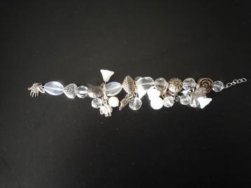 Handmade armband met bedels ZGAN  beschikbaar voor biedingen