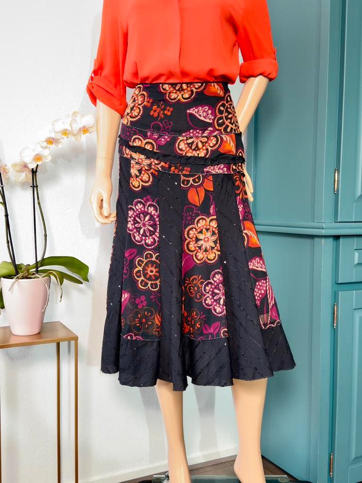 STEPS rok maat 38 - zwart - oranje - paars, Kleding | Dames, Rokken, Zo goed als nieuw, Maat 38/40 (M), Zwart, Onder de knie, Ophalen of Verzenden