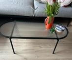 Glazen salontafel met zwart frame, Huis en Inrichting, Tafels | Salontafels, Ophalen, 100 tot 150 cm, 50 tot 100 cm, Zo goed als nieuw
