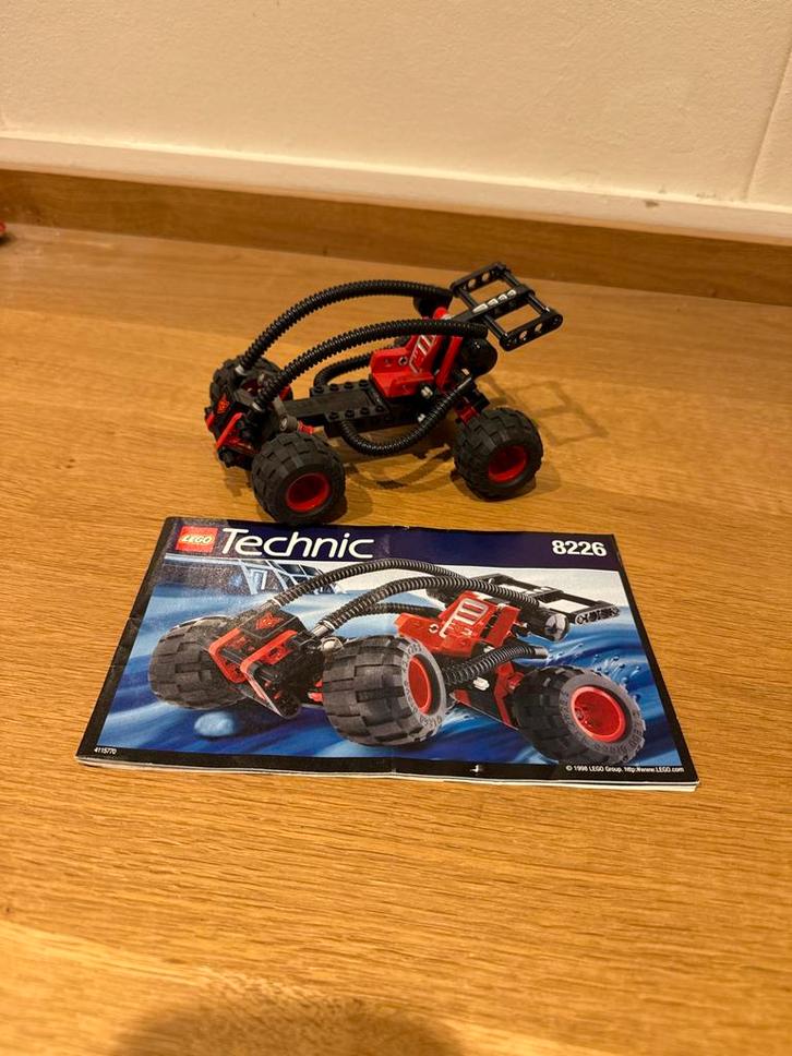 Lego Technic 8226 Mud Hopper, Kinderen en Baby's, Speelgoed | Duplo en Lego, Gebruikt, Lego, Complete set, Ophalen of Verzenden