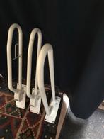 Stevige stalen armsteunen toilet (3 stuks), Diversen, Verpleegmiddelen, Ophalen of Verzenden, Gebruikt