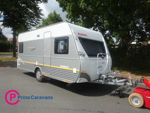 Dethleffs Camper 450DB LifeStyle Met Mover, Caravans en Kamperen, Caravans, Bedrijf, tot en met 4, 750 - 1000 kg, Dethleffs, 6 tot 7 meter