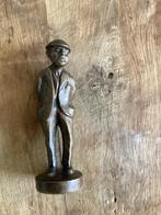 Bronzen Peelwerker beeldje 19 cm hoog ongeveer 50 jaar oud, Ophalen of Verzenden
