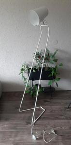 Witte vloerlamp, Ophalen, Zo goed als nieuw
